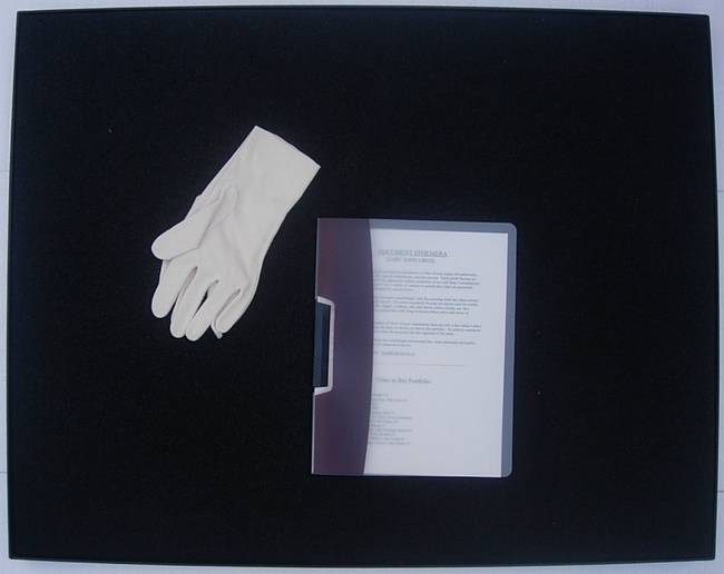PORTFOLIO BOX, CONTENTS