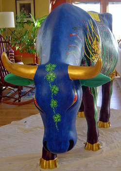 Salad Cow -front view
