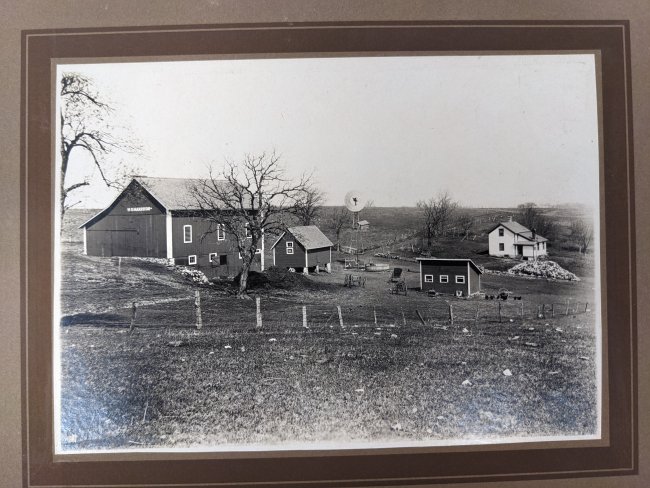 Abandoned Hippie House off WI State Highway 39 